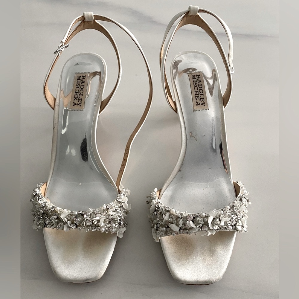 Badgley Mischka Women's White Embellished Telissa Sandals